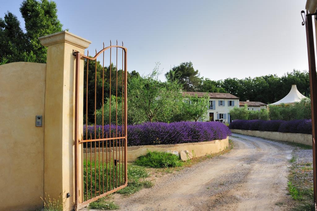 Mas De Lure Salon-de-Provence Exterior foto